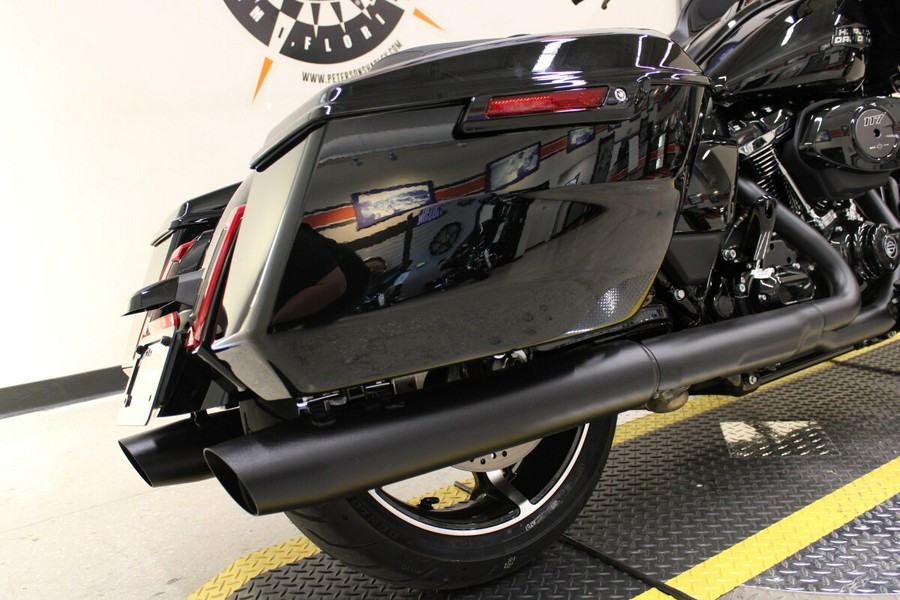 FLTRX 2024 Road Glide®