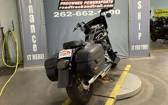 2020 Harley-Davidson® FLHCS - Heritage Classic 114