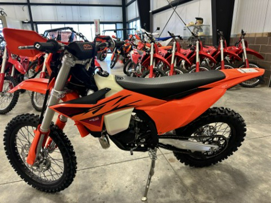 2026 KTM 150 XC-W