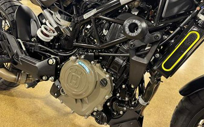 2023 Husqvarna Svartpilen 401