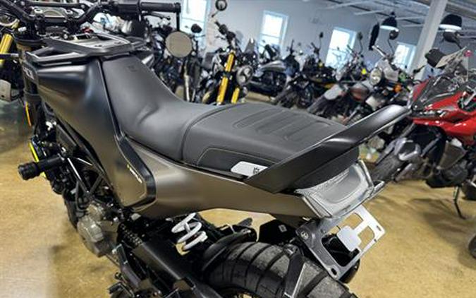 2023 Husqvarna Svartpilen 401