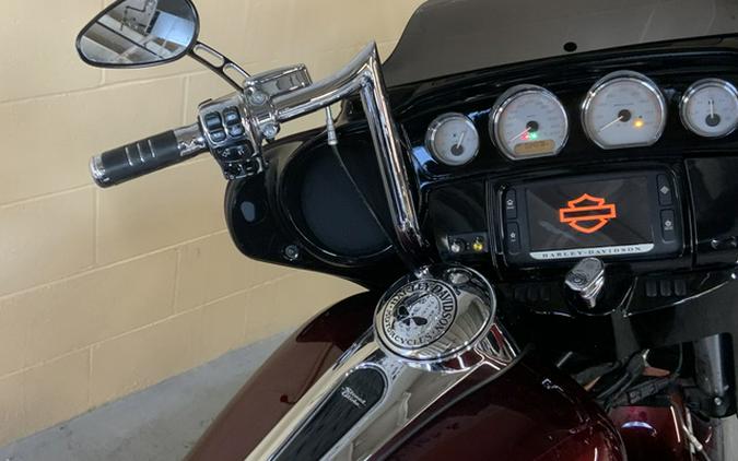 2014 Harley-Davidson FLHXS Street Glide Special