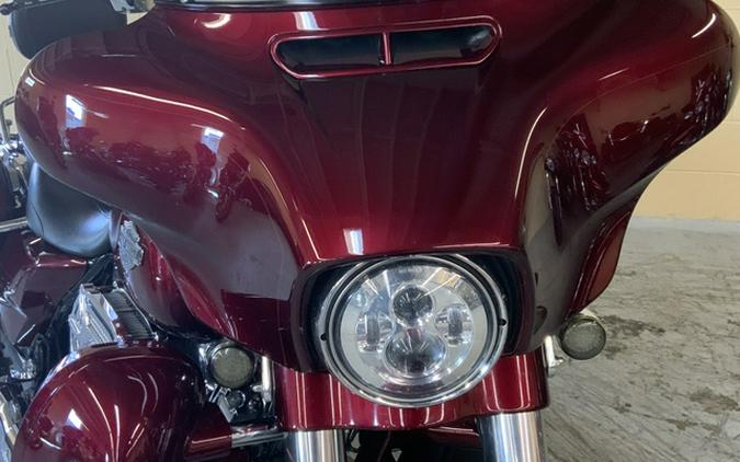 2014 Harley-Davidson FLHXS Street Glide Special