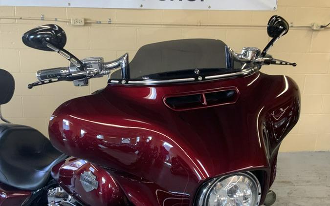 2014 Harley-Davidson FLHXS Street Glide Special