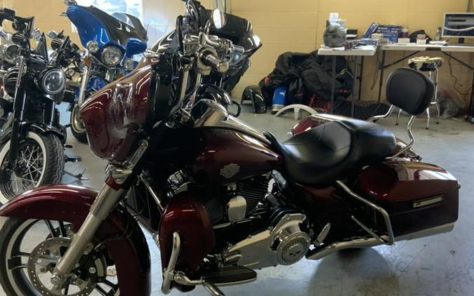 2014 Harley-Davidson FLHXS Street Glide Special
