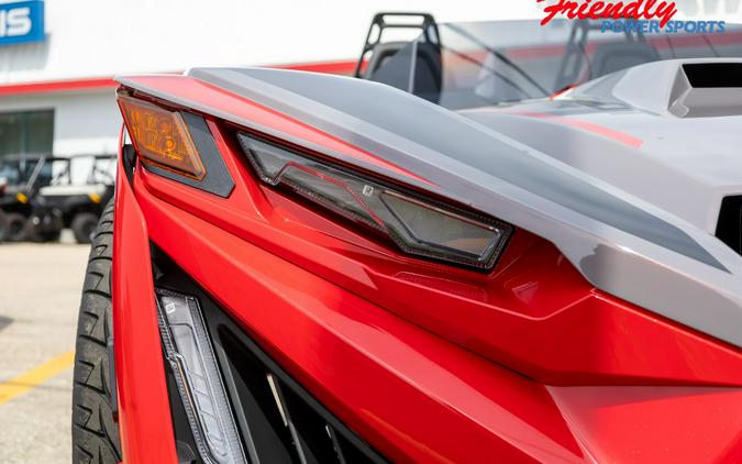 2026 SLINGSHOT R (Manual)