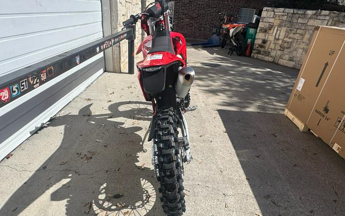 2027 GASGAS EC 300
