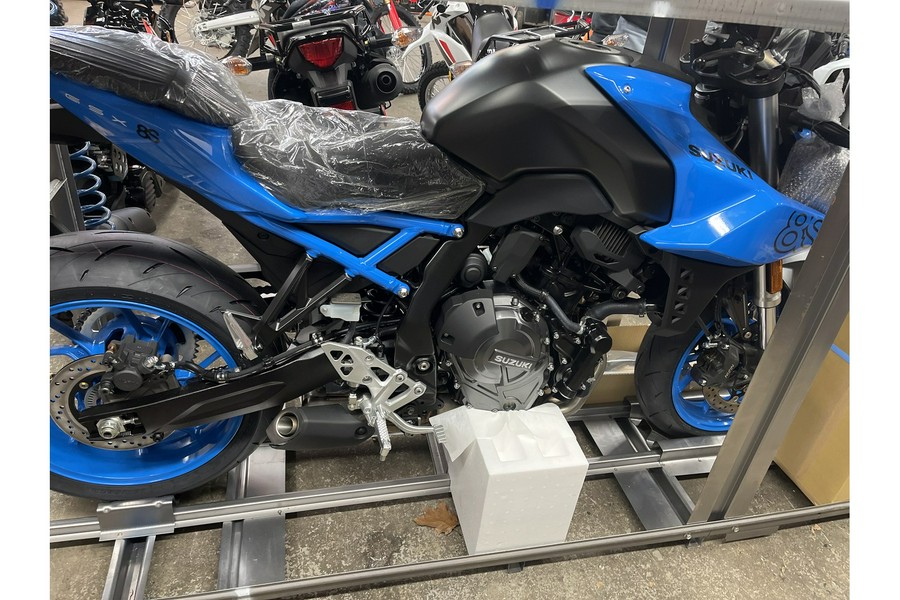 2024 Suzuki GSX-8S