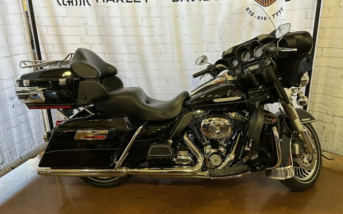 2012 Harley-Davidson Electra Glide Ultra Limited FLHTK Vivid Black