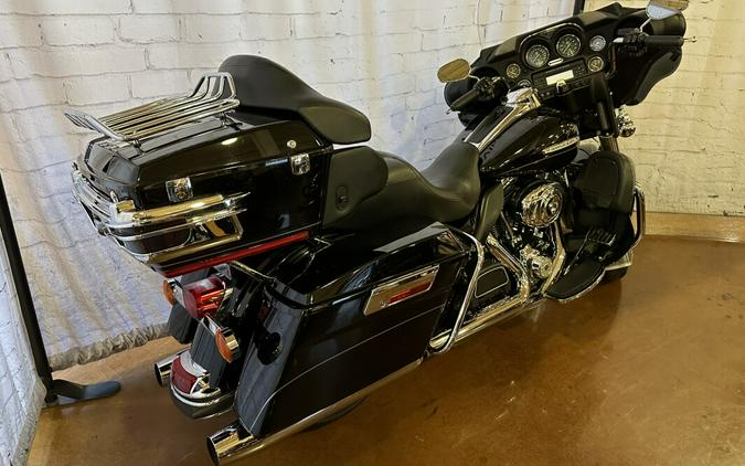 2012 Harley-Davidson Electra Glide Ultra Limited FLHTK Vivid Black