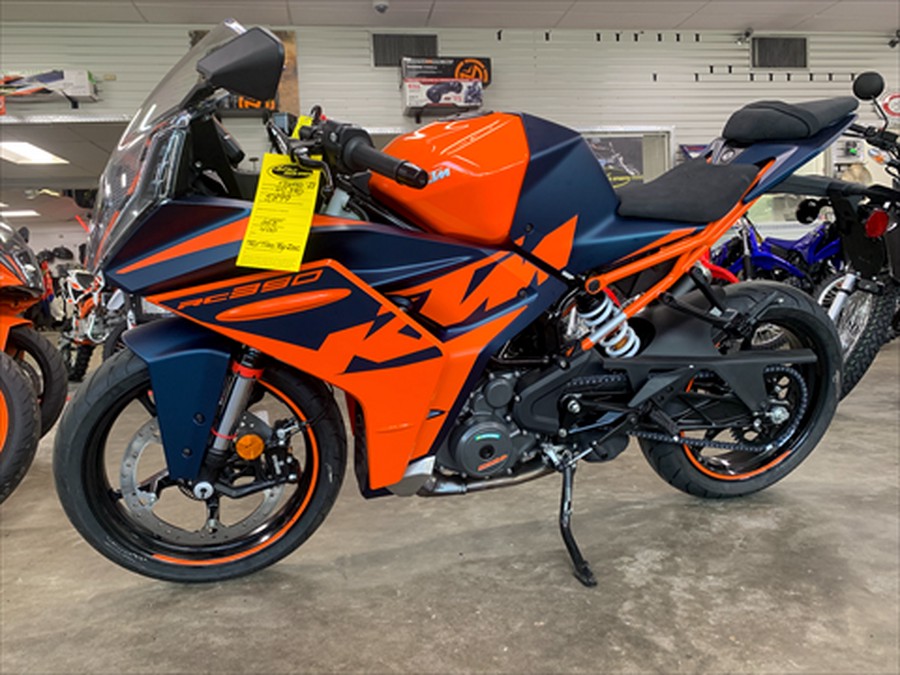 2023 KTM RC 390