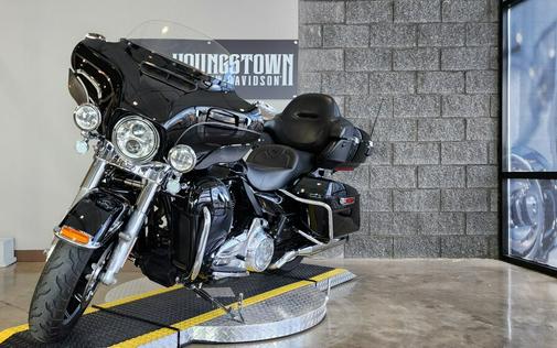 2015 Harley-Davidson® Electra Glide® Ultra Classic® Low FLHTCUL