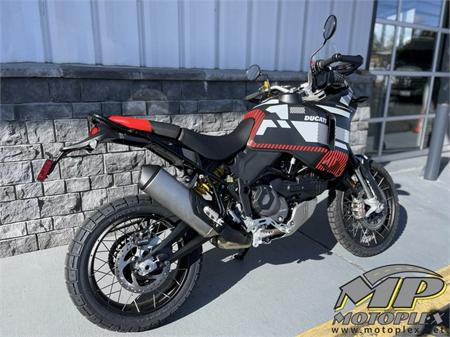 2024 Ducati DESERT X