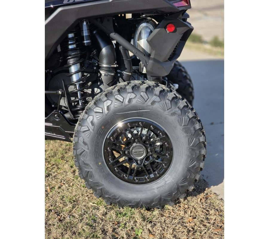 2026 Can-Am® Maverick X3 Max X RS Turbo RR Triple Black_4.5 in