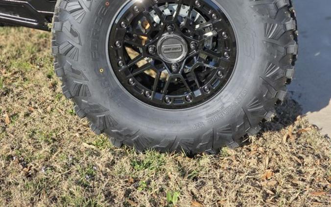 2026 Can-Am® Maverick X3 Max X RS Turbo RR Triple Black_4.5 in