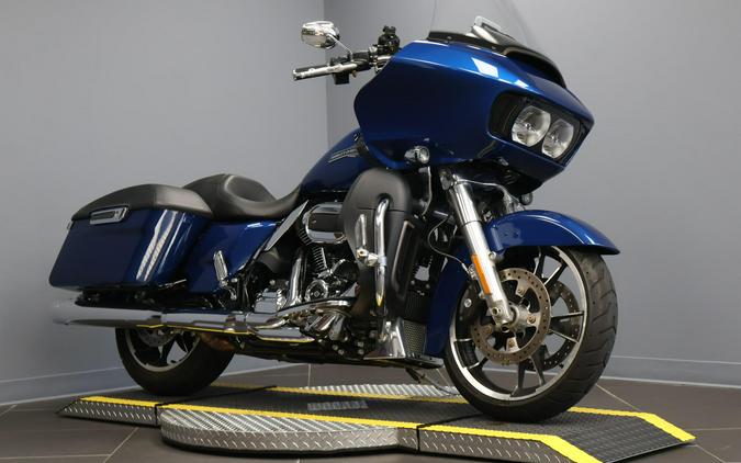 2022 Harley-Davidson® Road Glide® Reef Blue