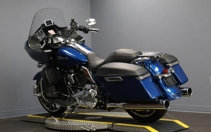 2022 Harley-Davidson® Road Glide® Reef Blue