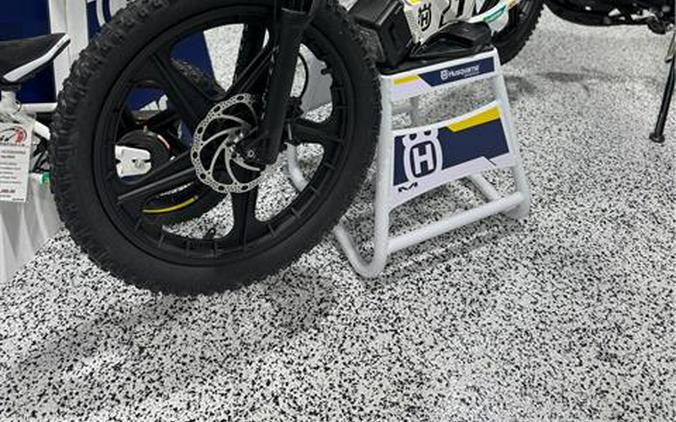 2023 Husqvarna EE 1.20