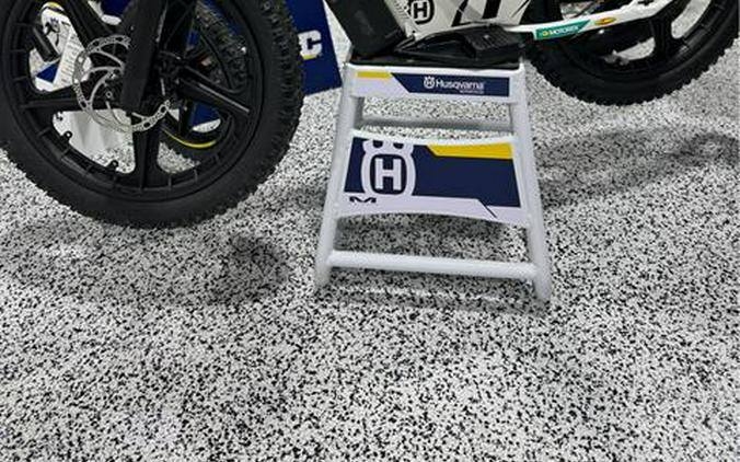 2023 Husqvarna EE 1.20