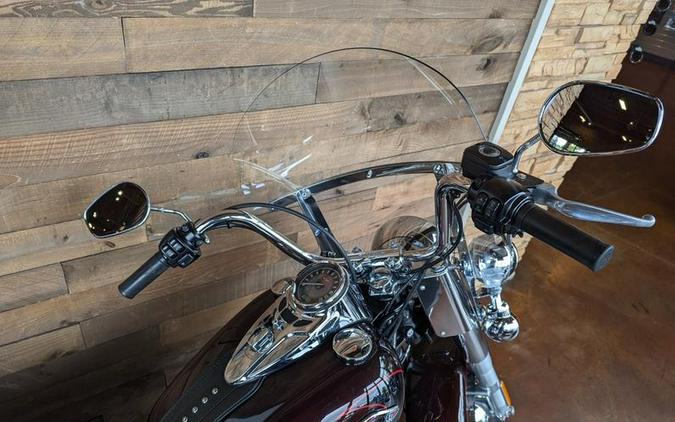 2011 Harley-Davidson® FLSTC - Heritage Softail® Classic