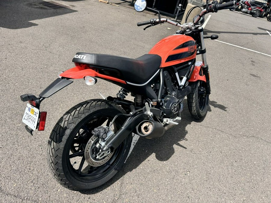 2016 Ducati Scrambler Sixty2 Atomic Tangerine