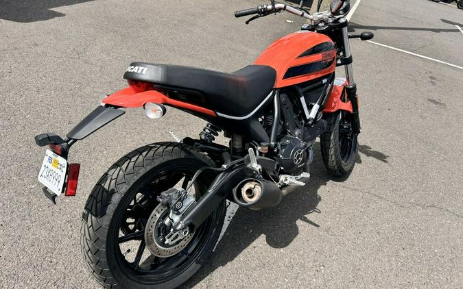 2016 Ducati Scrambler Sixty2 Atomic Tangerine