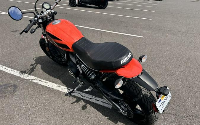 2016 Ducati Scrambler Sixty2 Atomic Tangerine