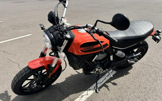 2016 Ducati Scrambler Sixty2 Atomic Tangerine