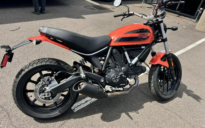 2016 Ducati Scrambler Sixty2 Atomic Tangerine