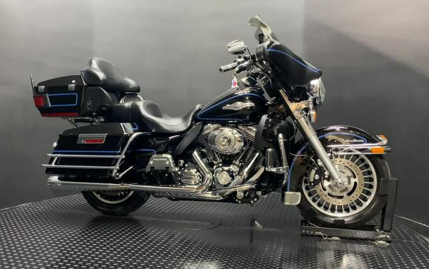 2011 Harley-Davidson Electra Glide Ultra Classic Peace Officer Edition (FLHTCU)