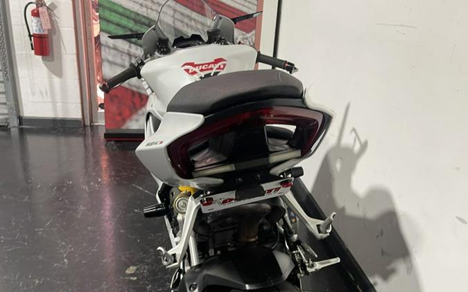 2023 Ducati Panigale V2 White Rosso Livery