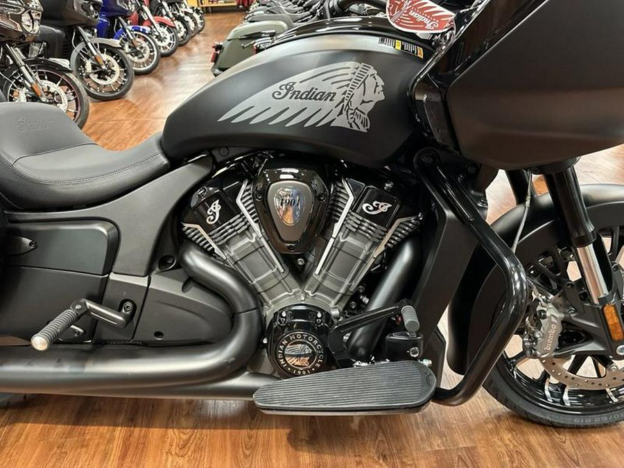 2024 Indian Motorcycle® Challenger® Dark Horse® w/PowerBand Audio Pkg Black Smoke