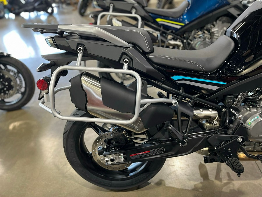 2023 CFMOTO Ibex 800 S