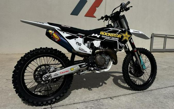2022 Husqvarna® FC 450 Rockstar Edition