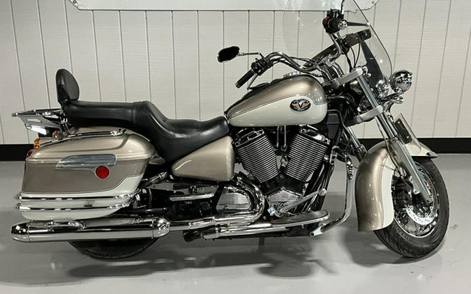 2002 Polaris TRG V92C DLX, OPT R