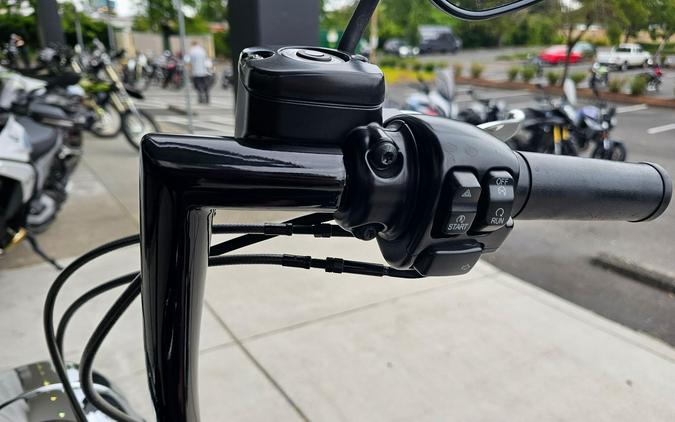 2015 Harley-Davidson DYNA SWITCHBACK