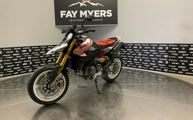 2027 DUCATI HYPERMOTARD V2 SP - 3225D