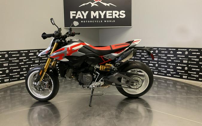 2027 DUCATI HYPERMOTARD V2 SP - 3225D