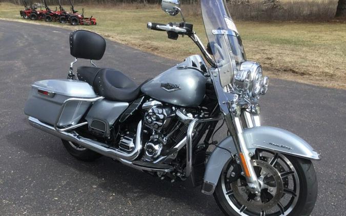 2019 Harley-Davidson® Road King® Barracuda Silver