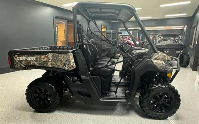 2024 Can-Am Defender XT HD7