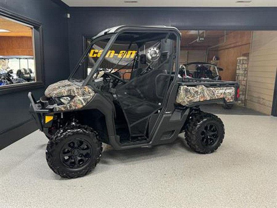 2024 Can-Am Defender XT HD7