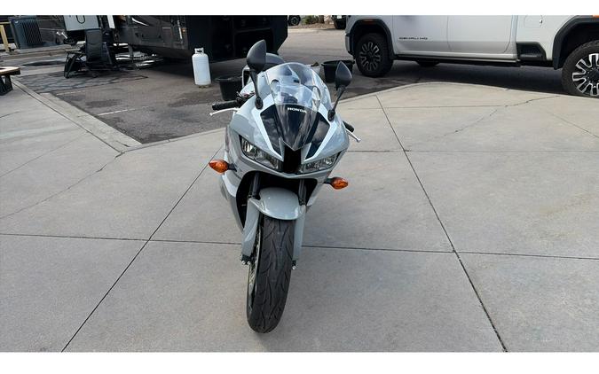2026 CBR600RR ABS - Honda