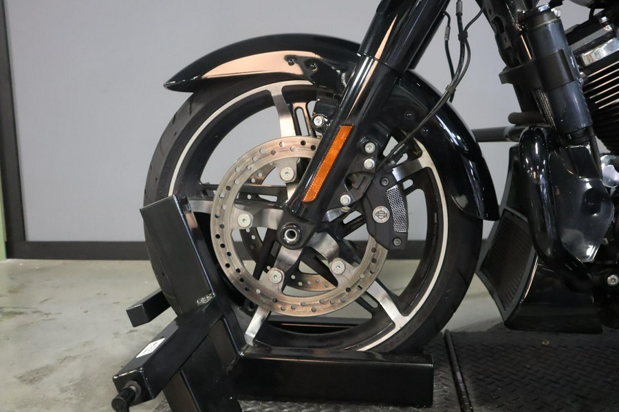 2024 Harley-Davidson Street Glide (FLHX)