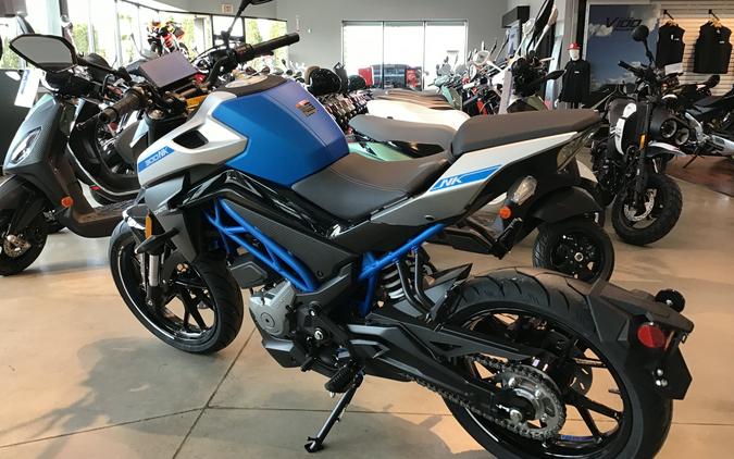 2023 CFMOTO 300NK