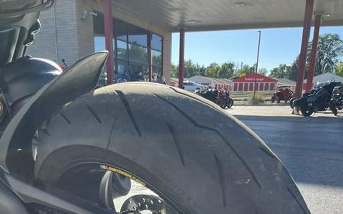 2022 Ducati Streetfighter V4 S Dark Stealth