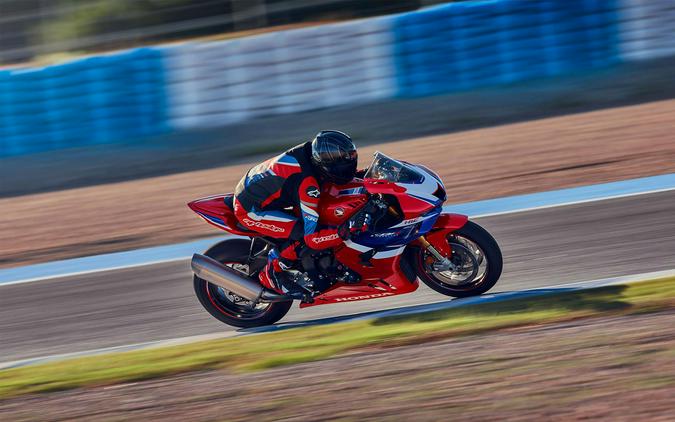 2026 Honda CBR1000RR-R Fireblade SP