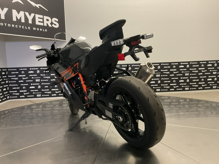 2026 KTM 990 RC R - 15871U
