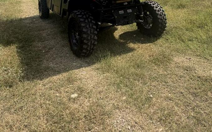 2025 Can-Am® Defender MAX Limited HD10 Desert Tan & Stealth Black