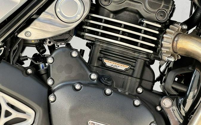 2026 Triumph Thruxton 400 Pearl Metallic White Storm Grey
