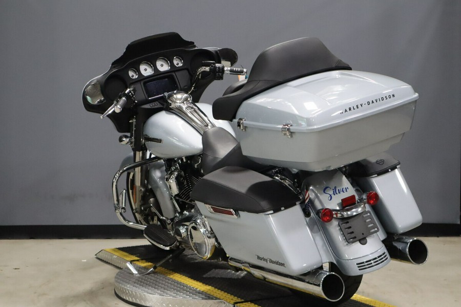 2023 Harley-Davidson Street Glide FLHX